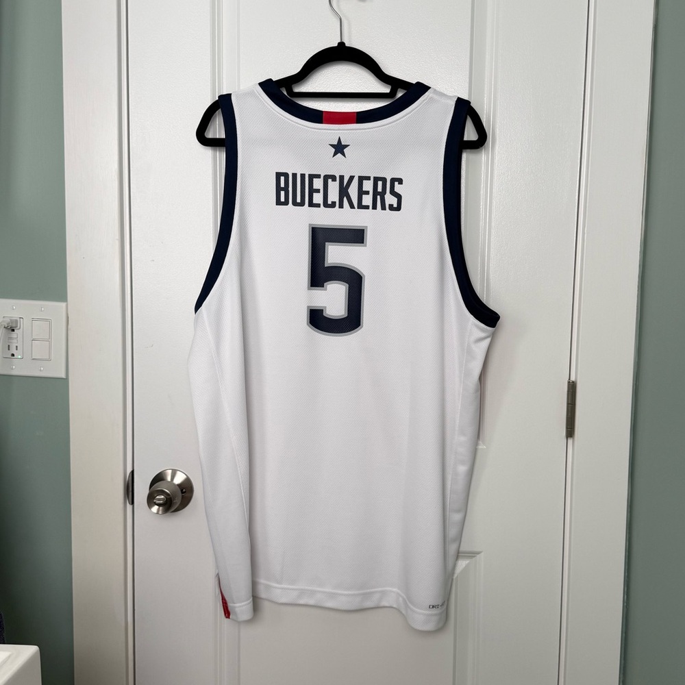 Nike Paige Bueckers UConn Jersey - Picture 7 of 7